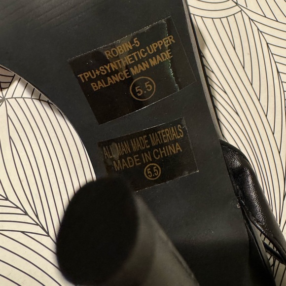 NWT Black hot Strappy Heels - Picture 3 of 4
